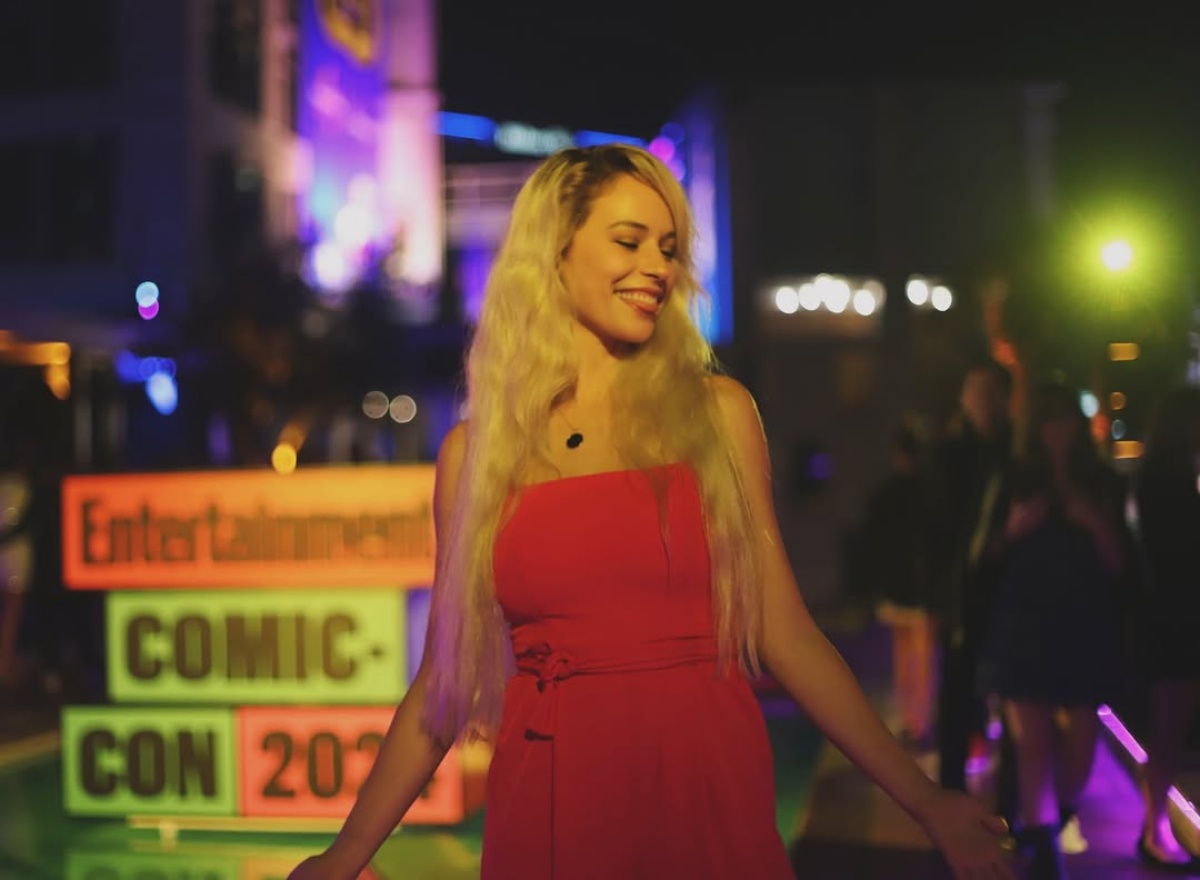Alexis Knapp - Biography, Career, Net Worth